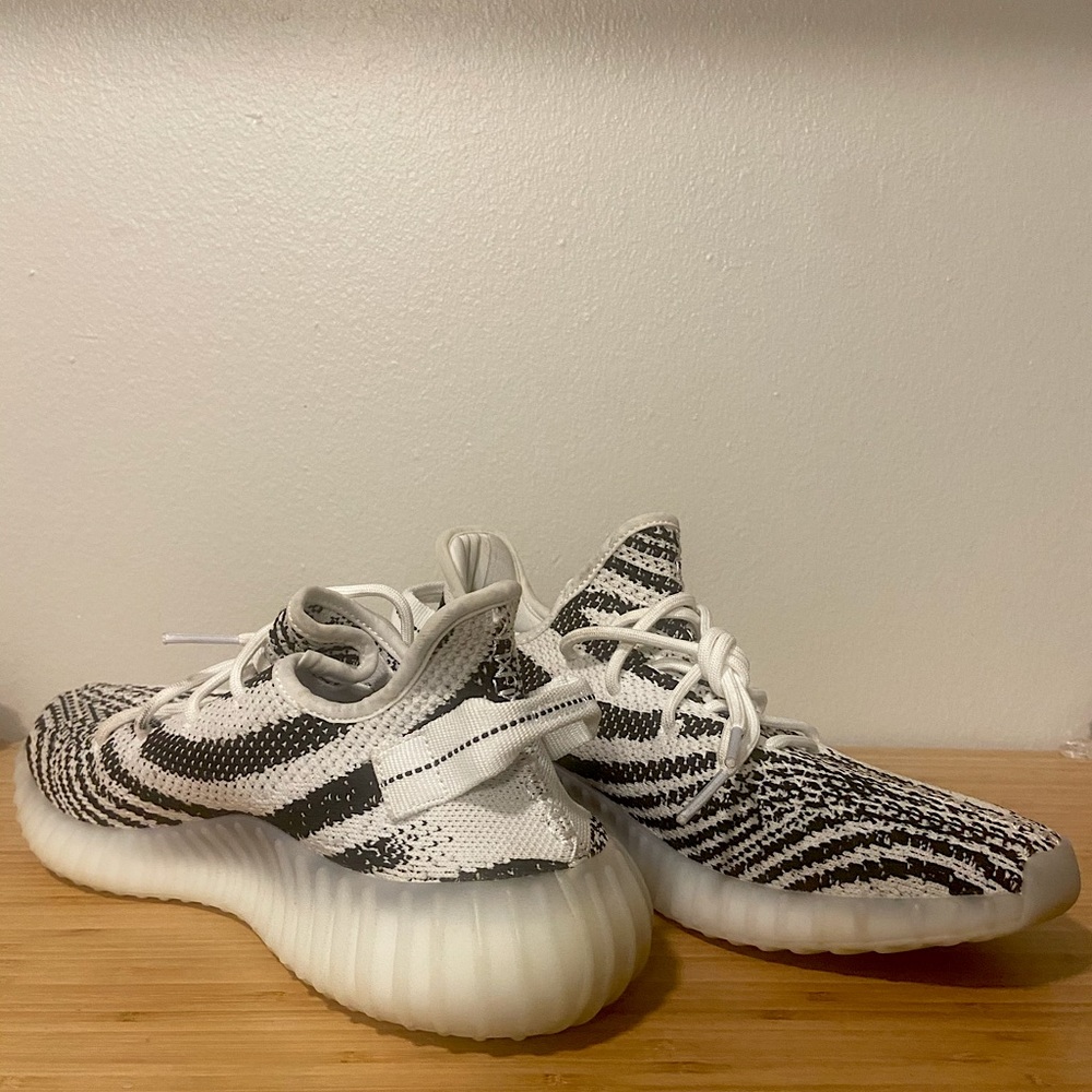 RESERVED DO NOT BUY Yeezy 350 Boost ZEBRA
